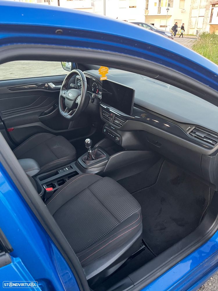 Ford Focus 1.0 EcoBoost Hybrid ST-LINE X - 20