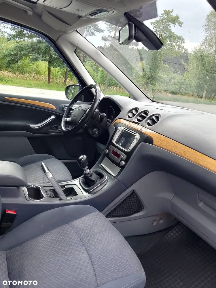Ford Galaxy 2.0 TDCi Ghia - 13