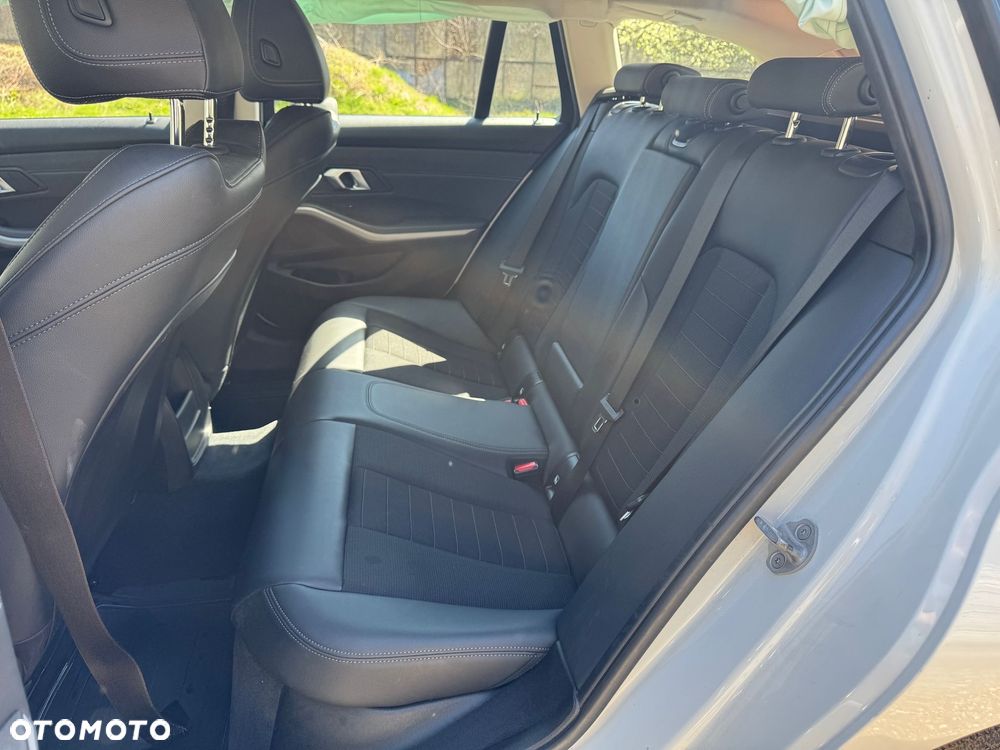BMW Seria 3 320d MHEV Advantage sport - 22