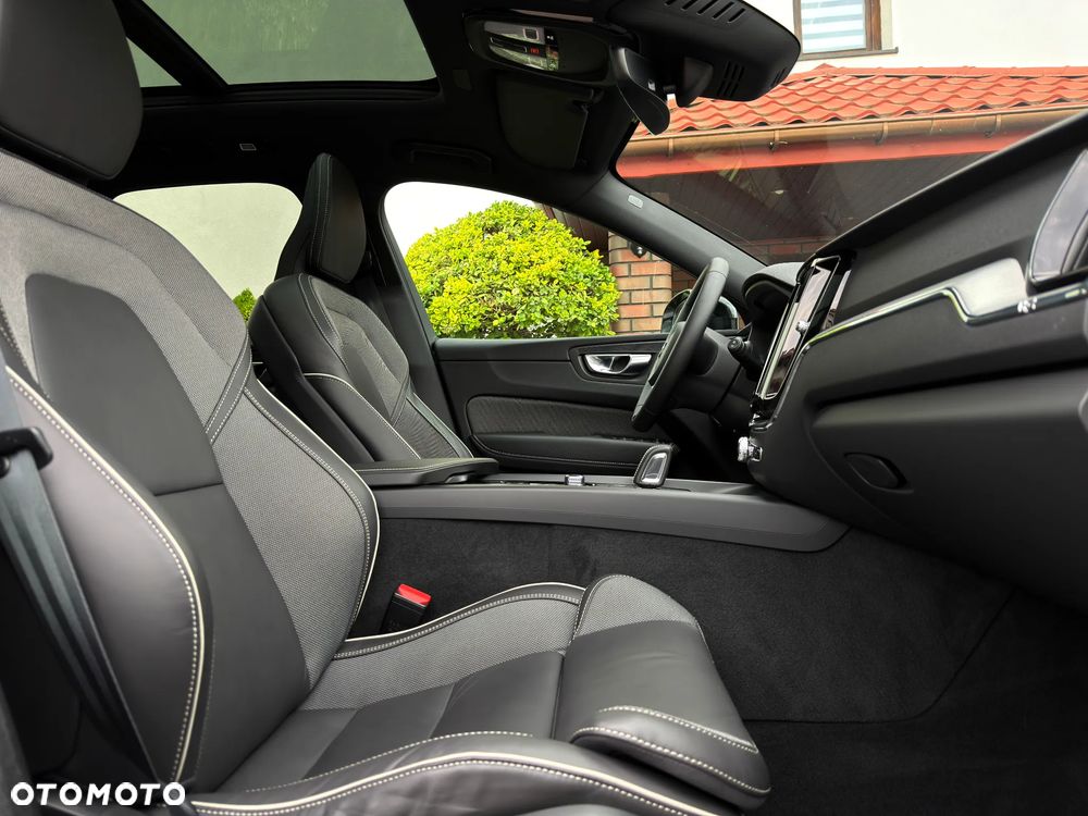 Volvo XC 60 B4 D AWD Geartronic RDesign - 8