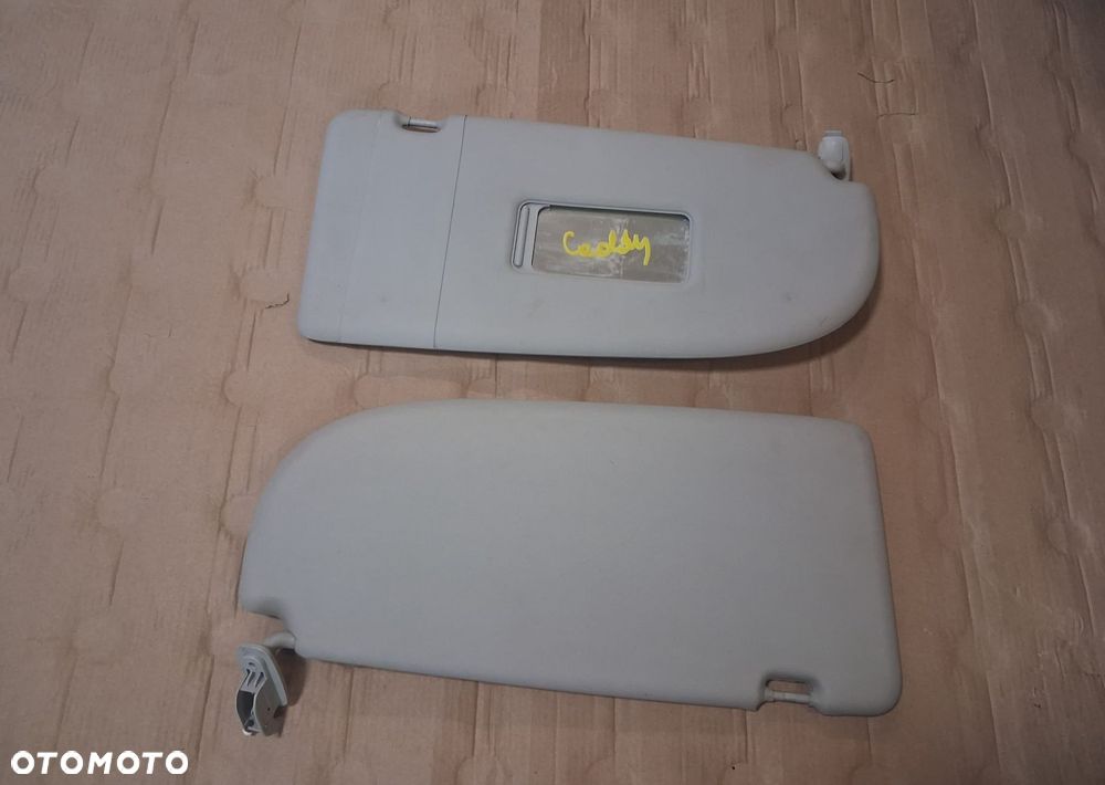Słoneczniki osłony VW  CADDY  prawy lewy  OE 2SZT