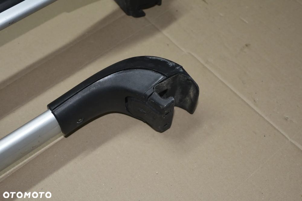 Peugaot 207  Poprzeczki Dachowe Peugeot Alu klucz - 4