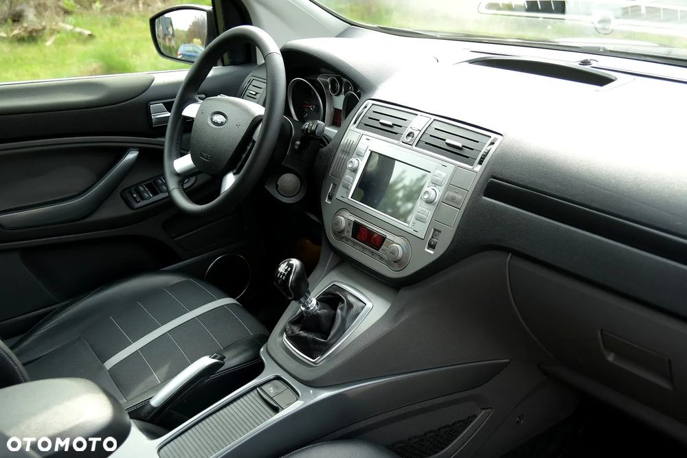Ford Kuga - 22