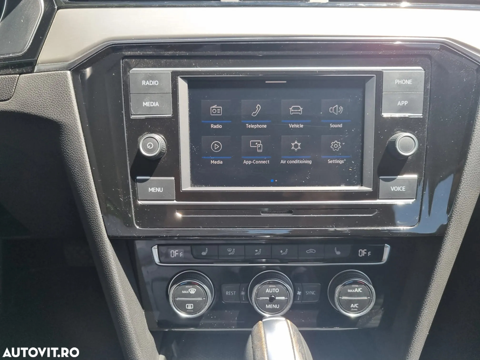 Volkswagen Passat 2.0 TDI DSG Highline - 24