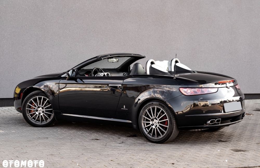 Alfa Romeo Spider - 10