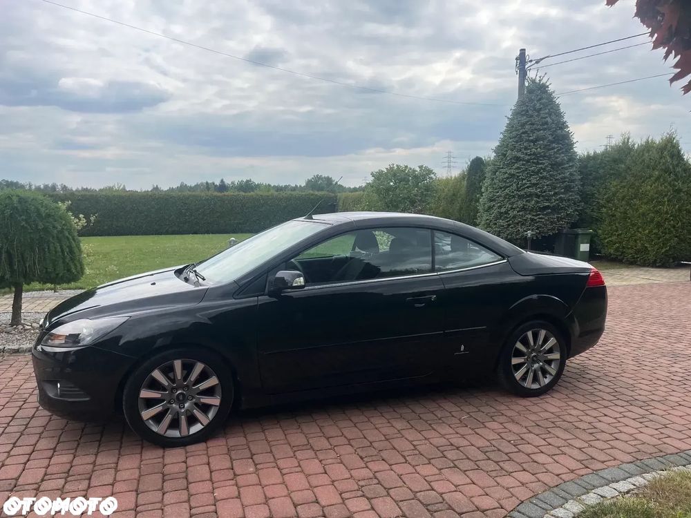 Ford Focus ver-coupe--cabriolet-2-0-16v-black-magic - 5