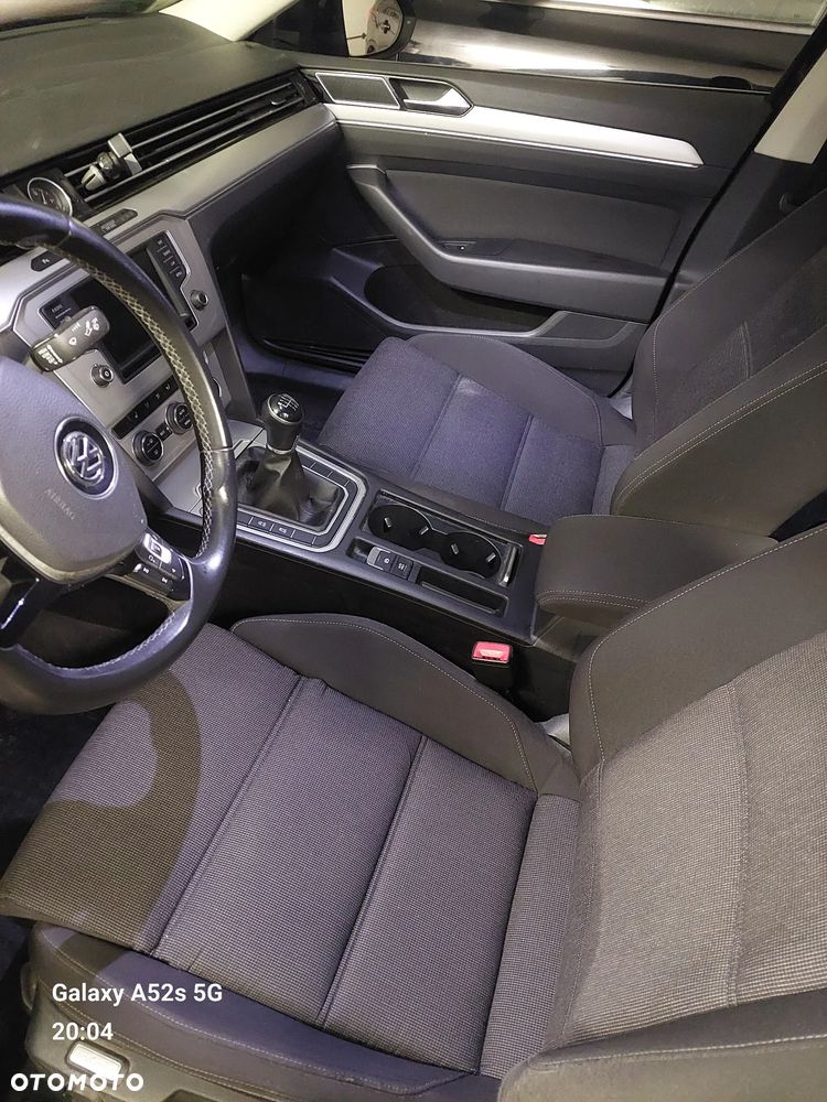Volkswagen Passat 1.8 TSI BMT Comfortline - 9