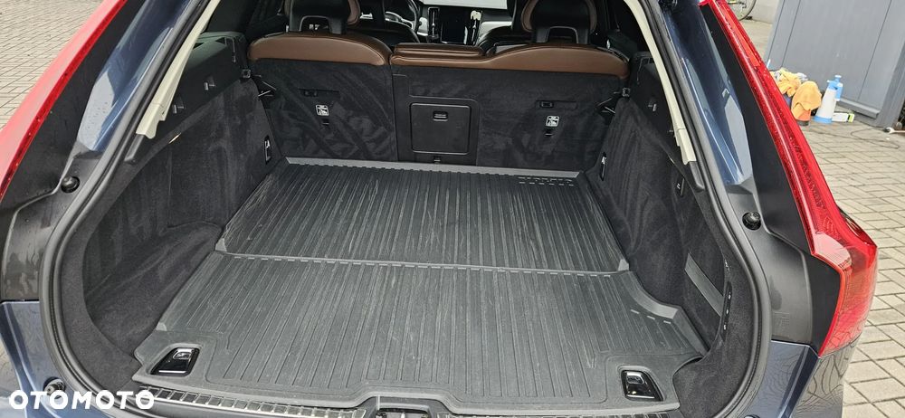 Volvo V90 D4 SCR AWD Kinetic - 21