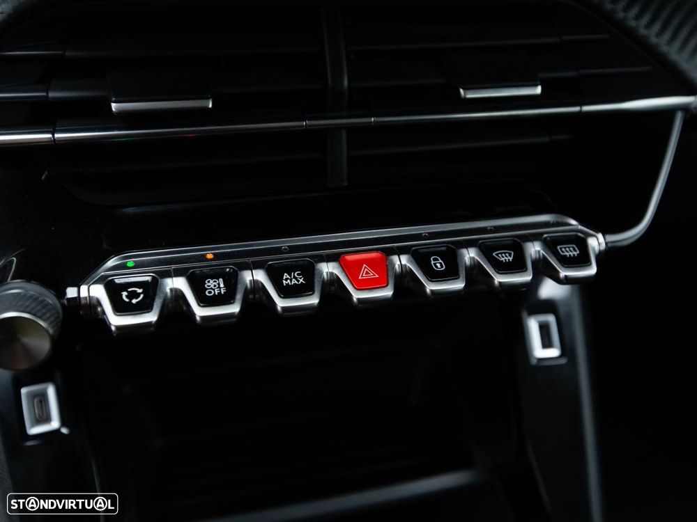 Peugeot e-2008 50 kWh Active Pack - 17