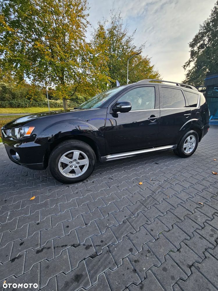 Mitsubishi Outlander 2.0 Intense + NAVI 2WD EU5 - 7
