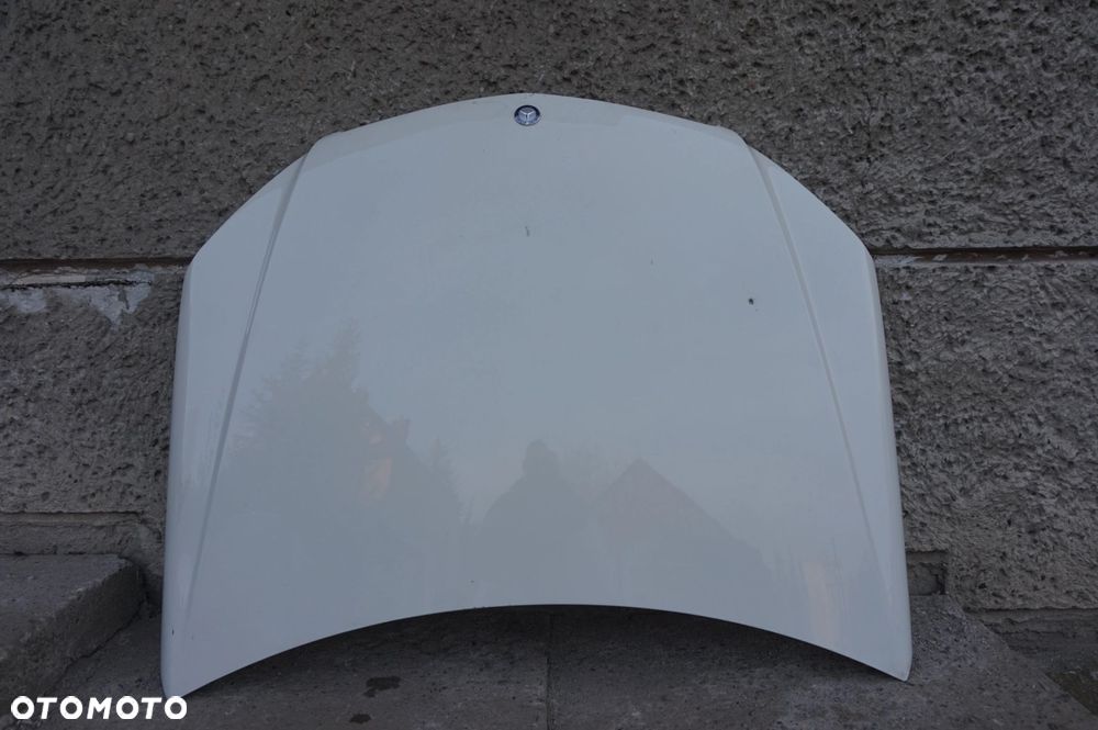 MASKA PRZÓD MERCEDES C-KLASA W204 07/10r