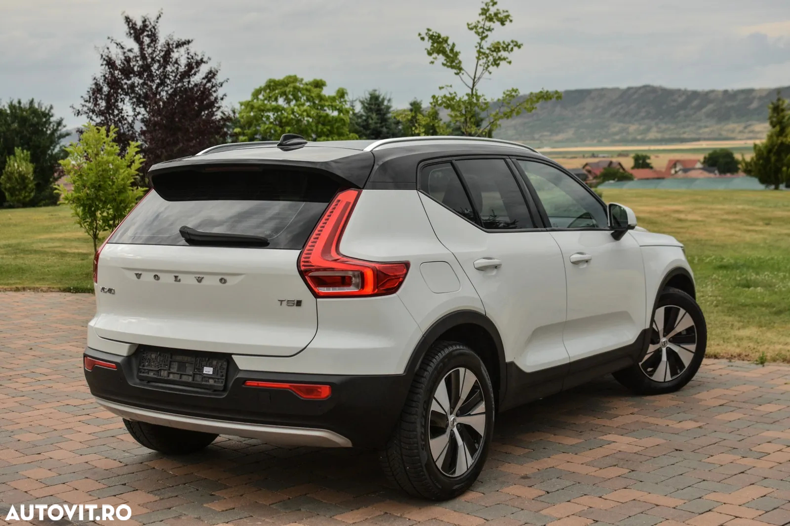Volvo XC 40 Recharge T5 Twin Engine AT7 R-Design - 5