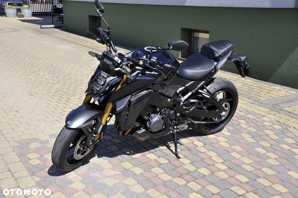 Suzuki GSX 1000 - 8