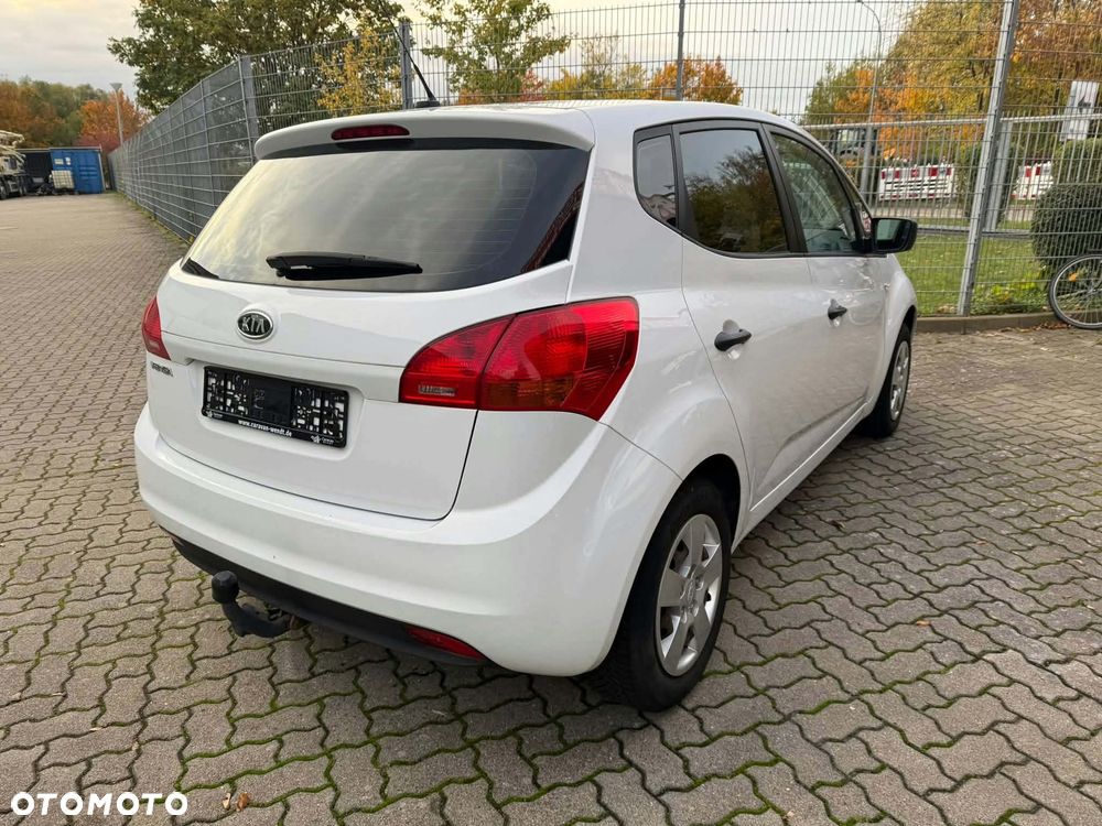 Kia Venga - 3
