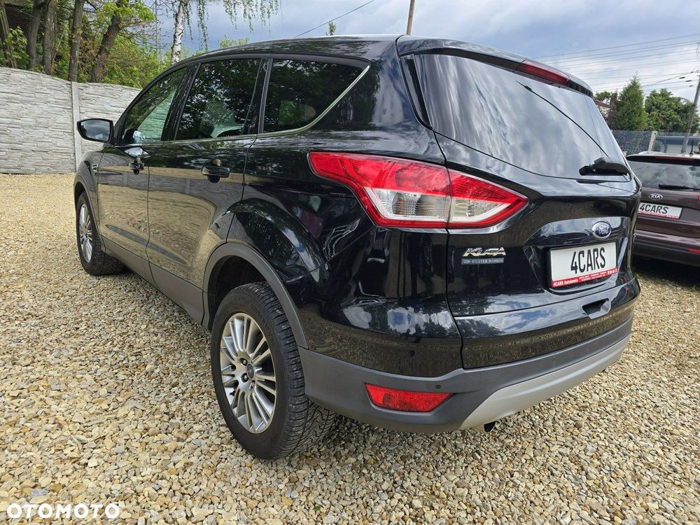 Ford Kuga 1.6 EcoBoost 2x4 Titanium - 4
