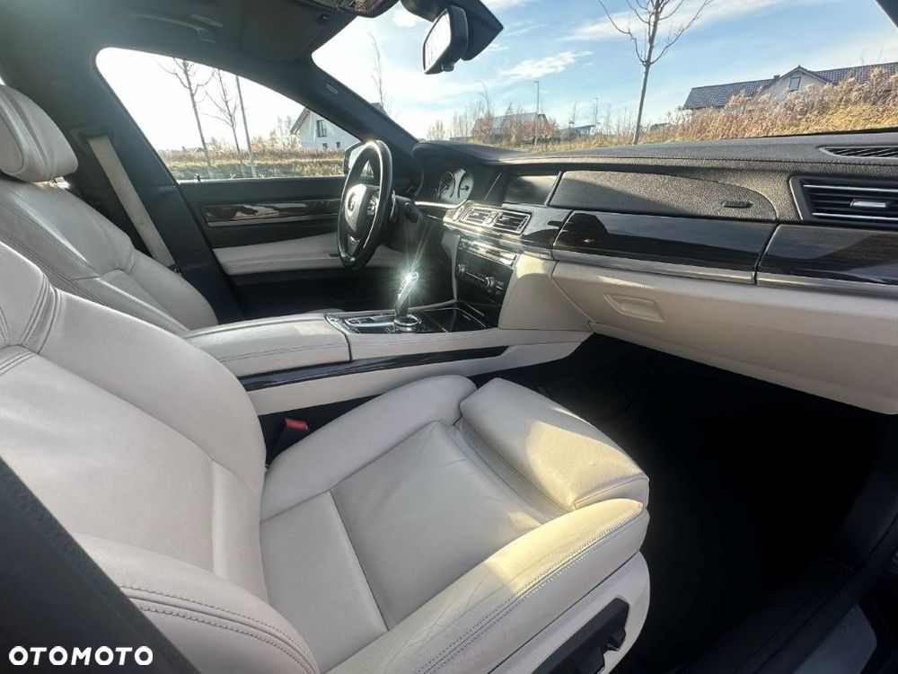 BMW Seria 7 730d xDrive - 11