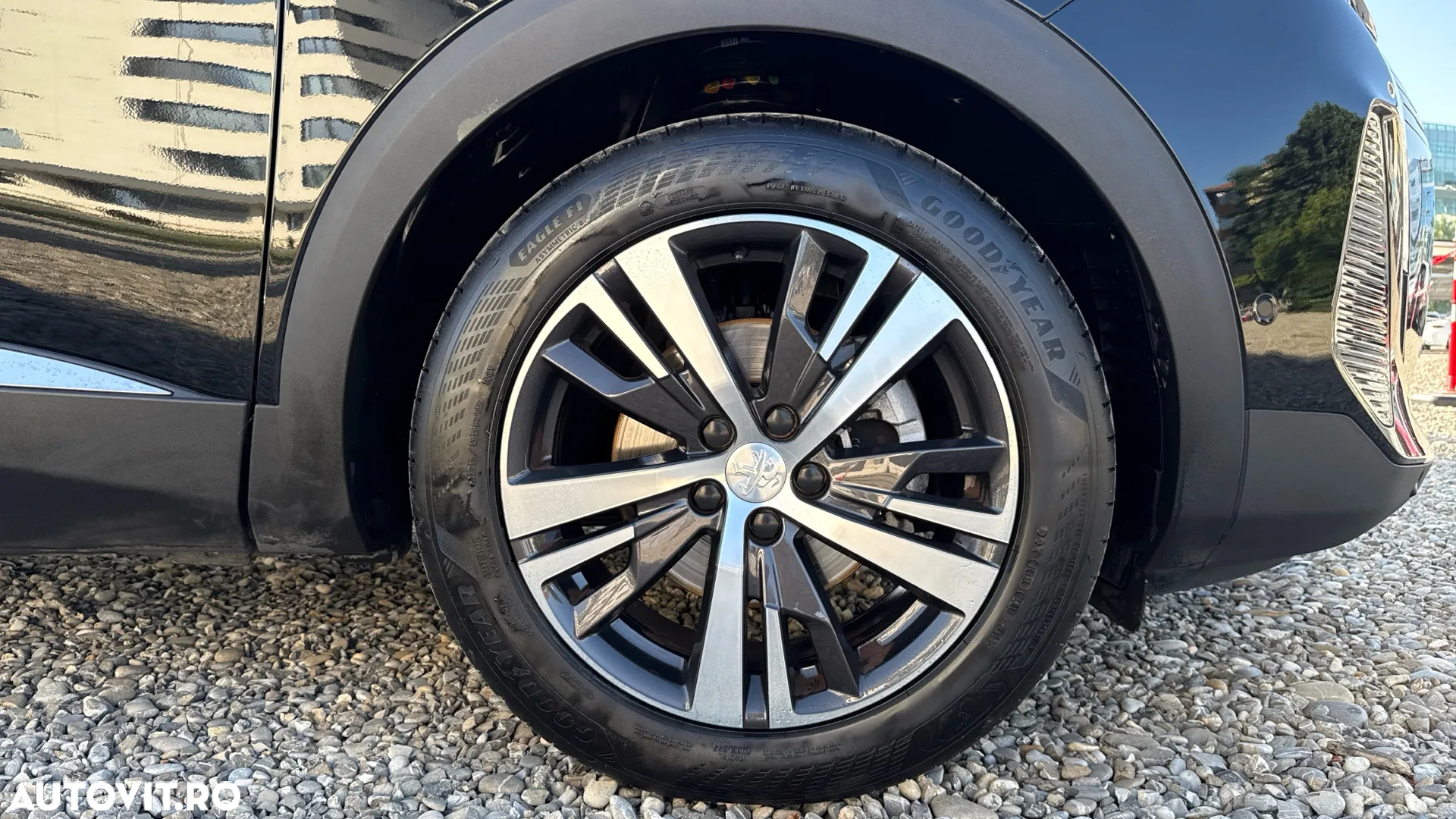 Peugeot 3008 1.2 PureTech 130 EAT8 Allure Pack - 32
