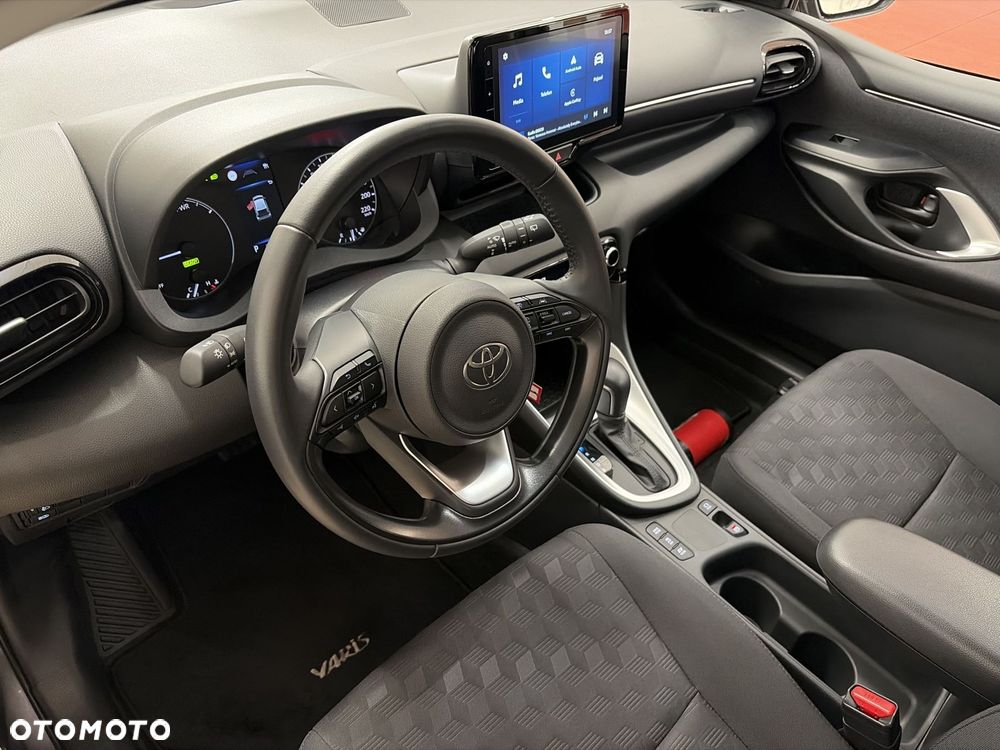 Toyota Yaris - 10