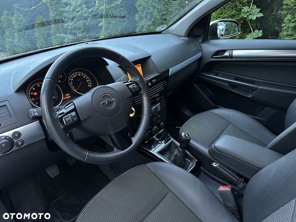 Opel Astra 1.6 Exklusiv - 23