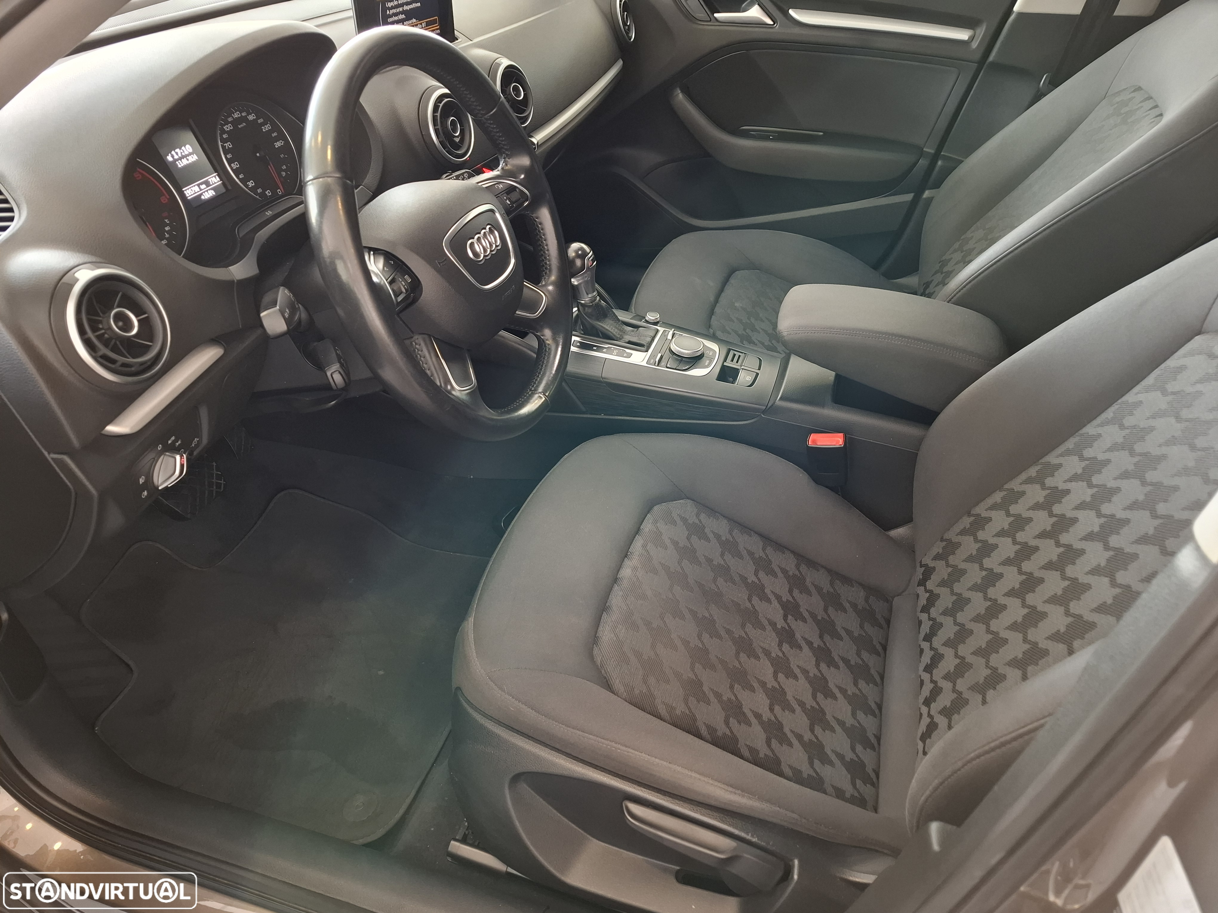 Audi A3 1.6 tDI S tronic sport - 8