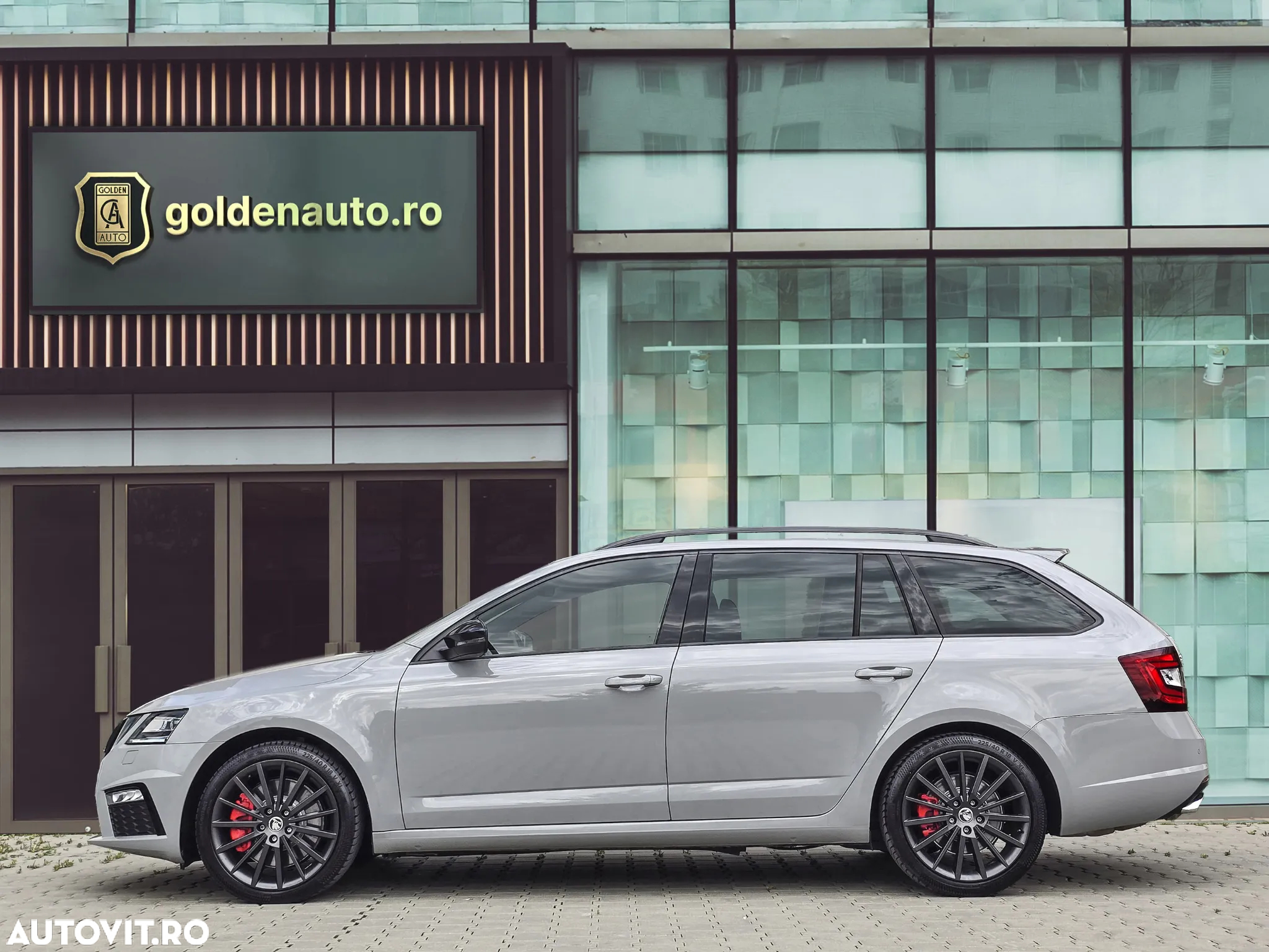 Skoda Octavia Combi 2.0 TSI DSG RS 245 - 23