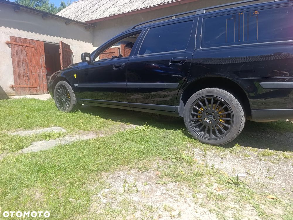 Volvo V70 2.5T AWD Comfort - 13