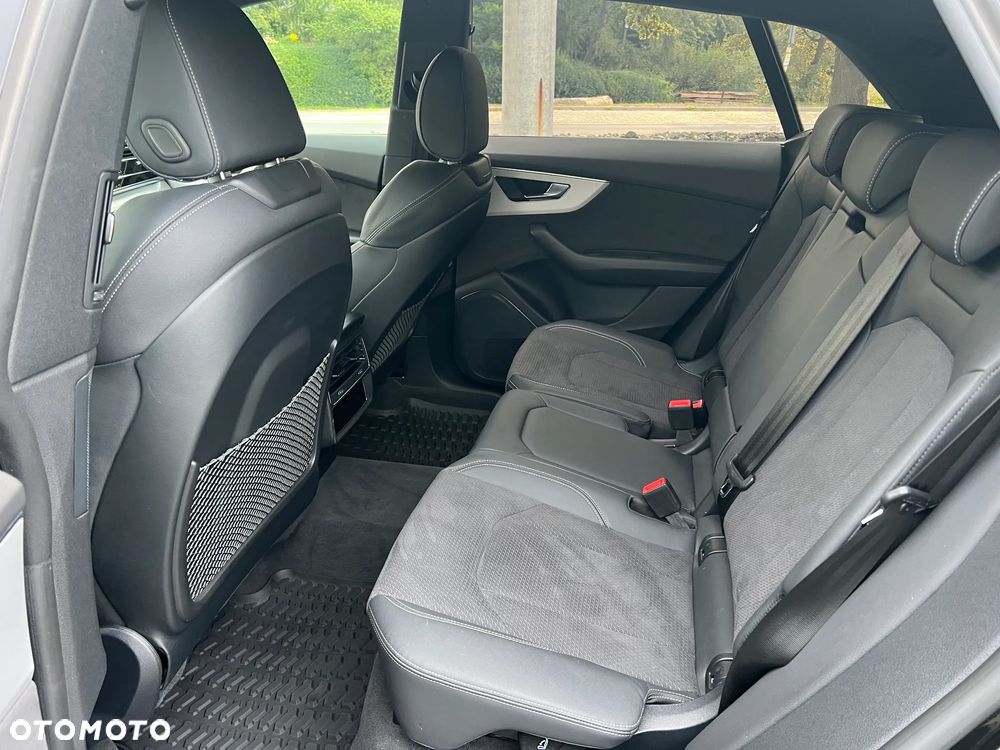 Audi SQ8 TFSI Quattro Tiptronic - 7