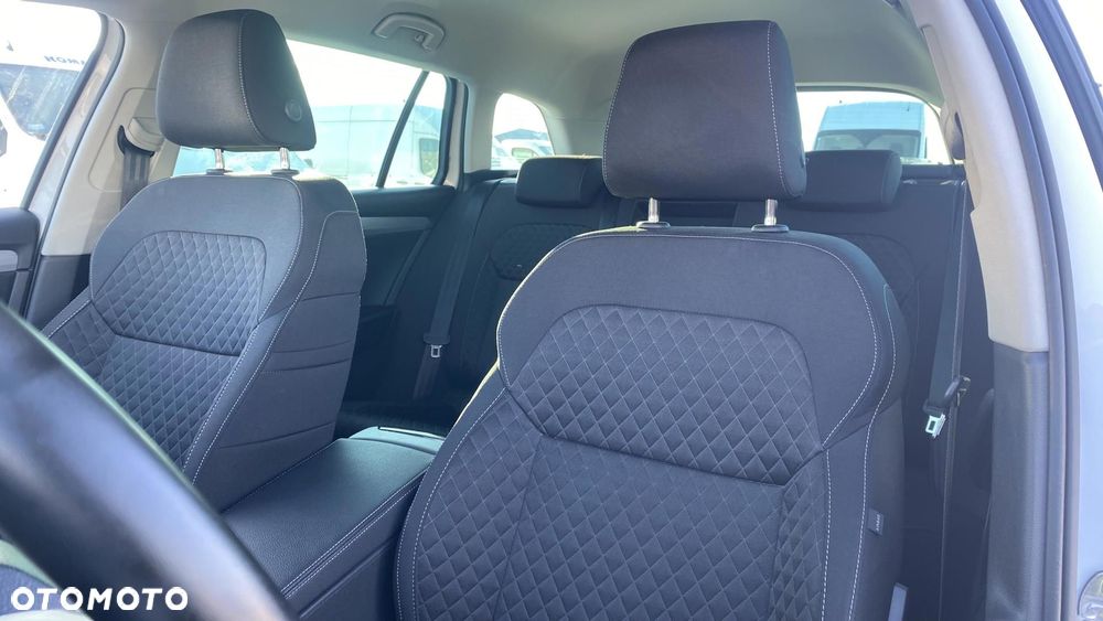 Skoda Superb 2.0 TDI SCR Ambition DSG - 17