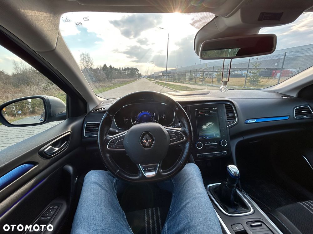 Renault Megane TCe 140 GPF GT LINE - 8
