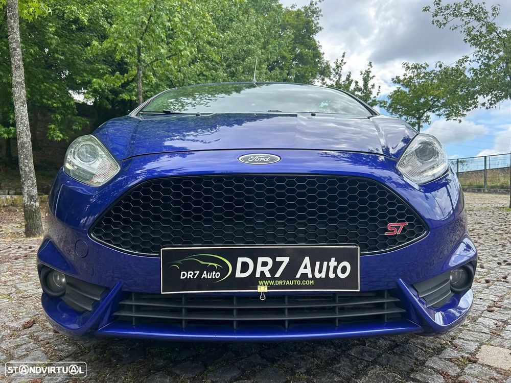 Ford Fiesta 1.6 EcoBoost ST - 21