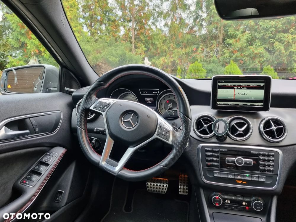 Mercedes-Benz GLA - 17