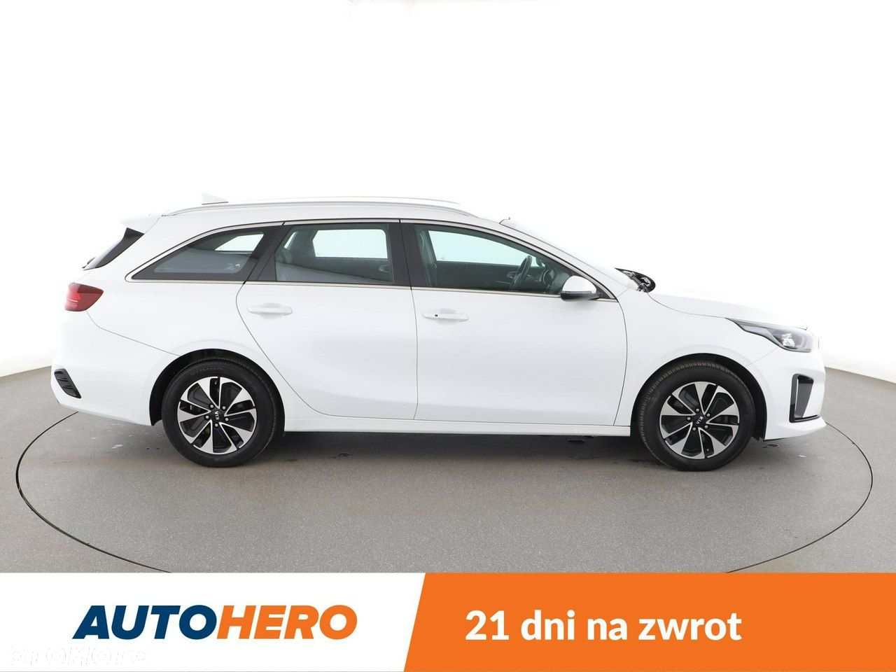 Kia Ceed SW 1.6 GDI DCT OPF Plug-in-Hybrid Spirit - 9