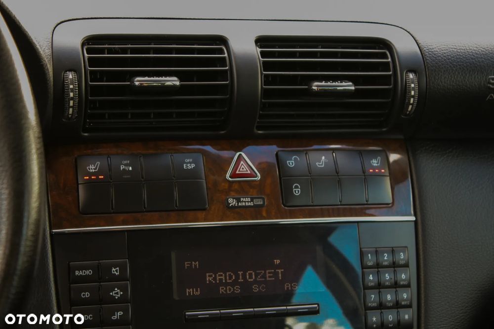 Mercedes-Benz Klasa C 180 Kompressor Automatik Classic - 22