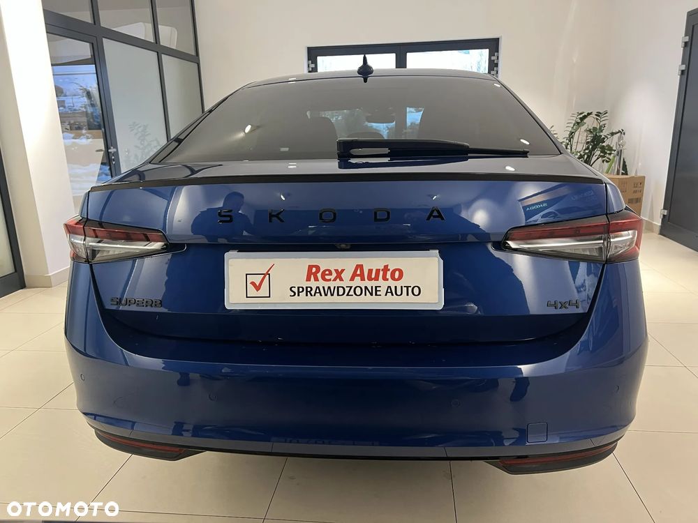 Skoda Superb 2.0 TDI SCR 4x4 Sportline DSG - 8