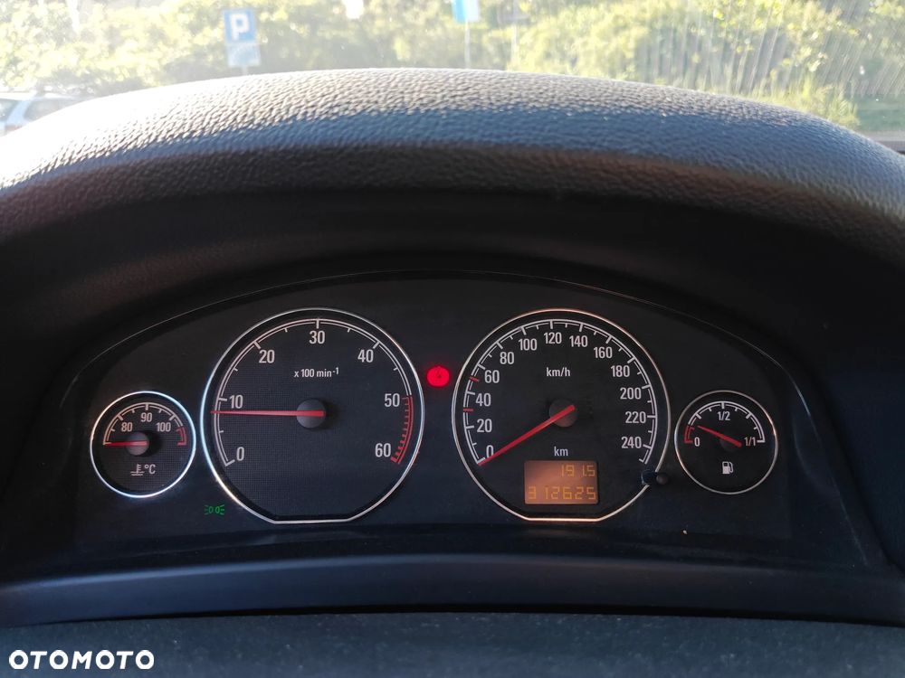 Opel Signum 1.9 CDTI - 21