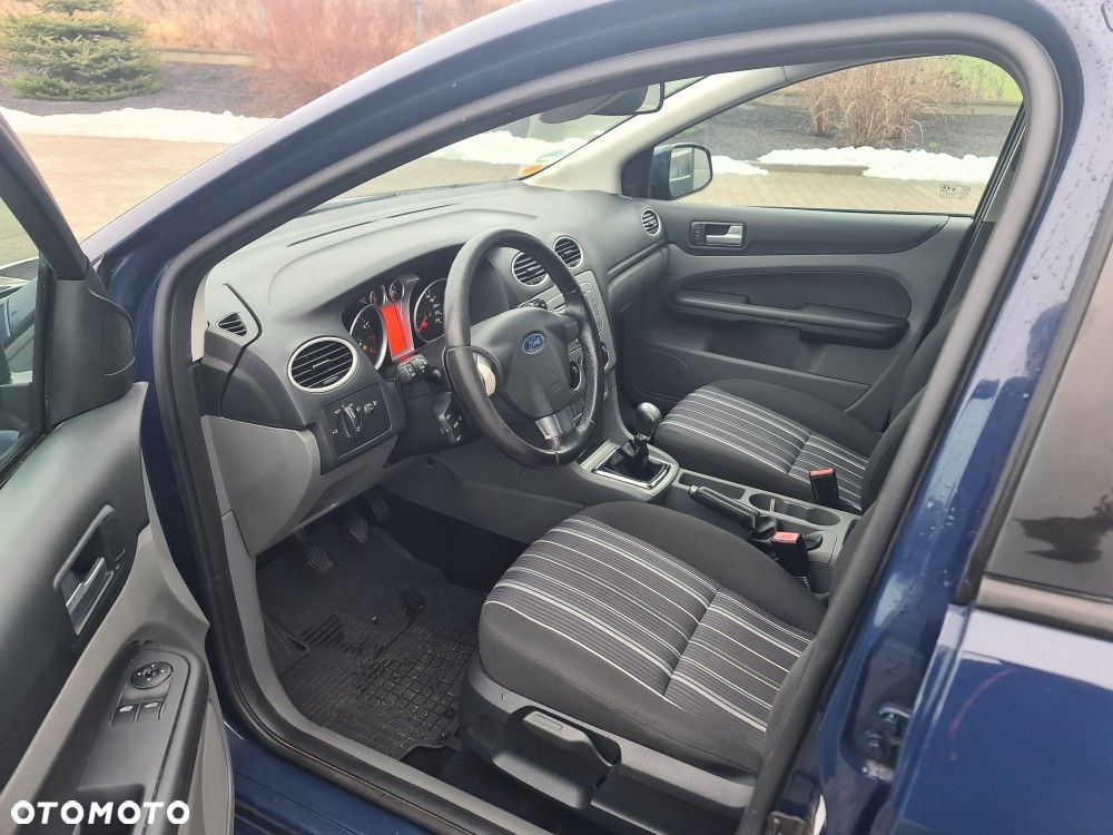 Ford Focus 1.4 16V Ambiente - 10