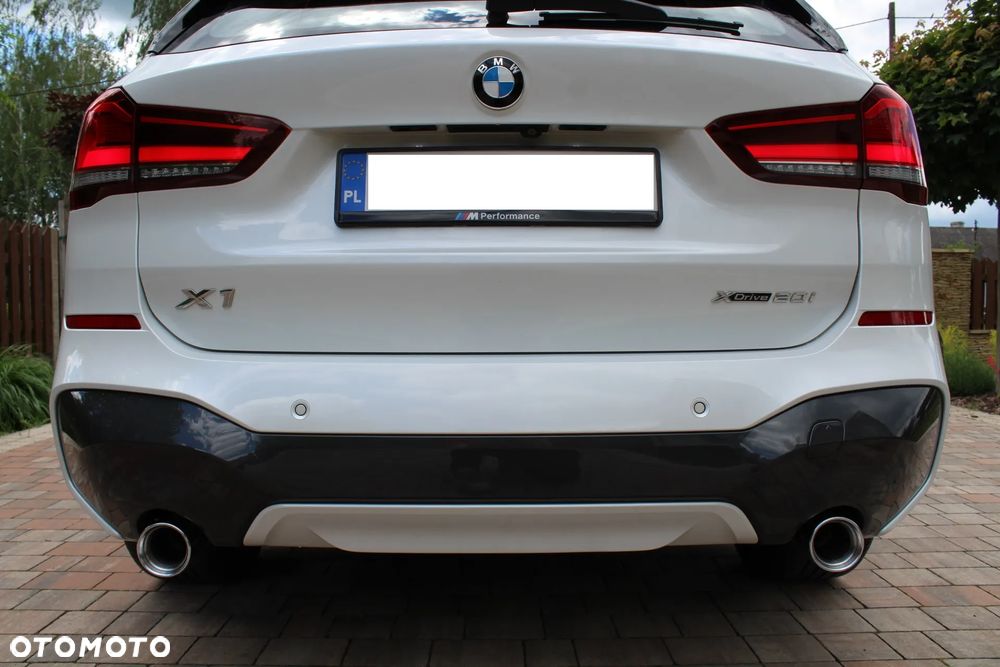 BMW X1 xDrive20i M Sport - 20
