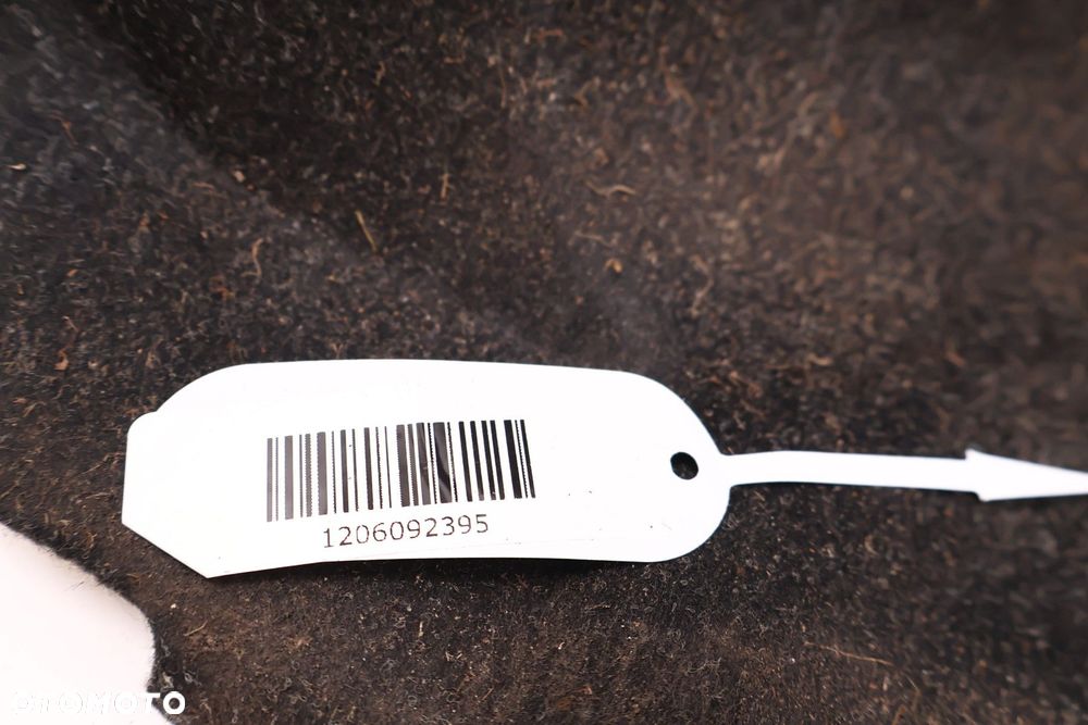 MITSUBISHI ECLIPSE CROSS NADKOLE PRAWE TYŁ - 7