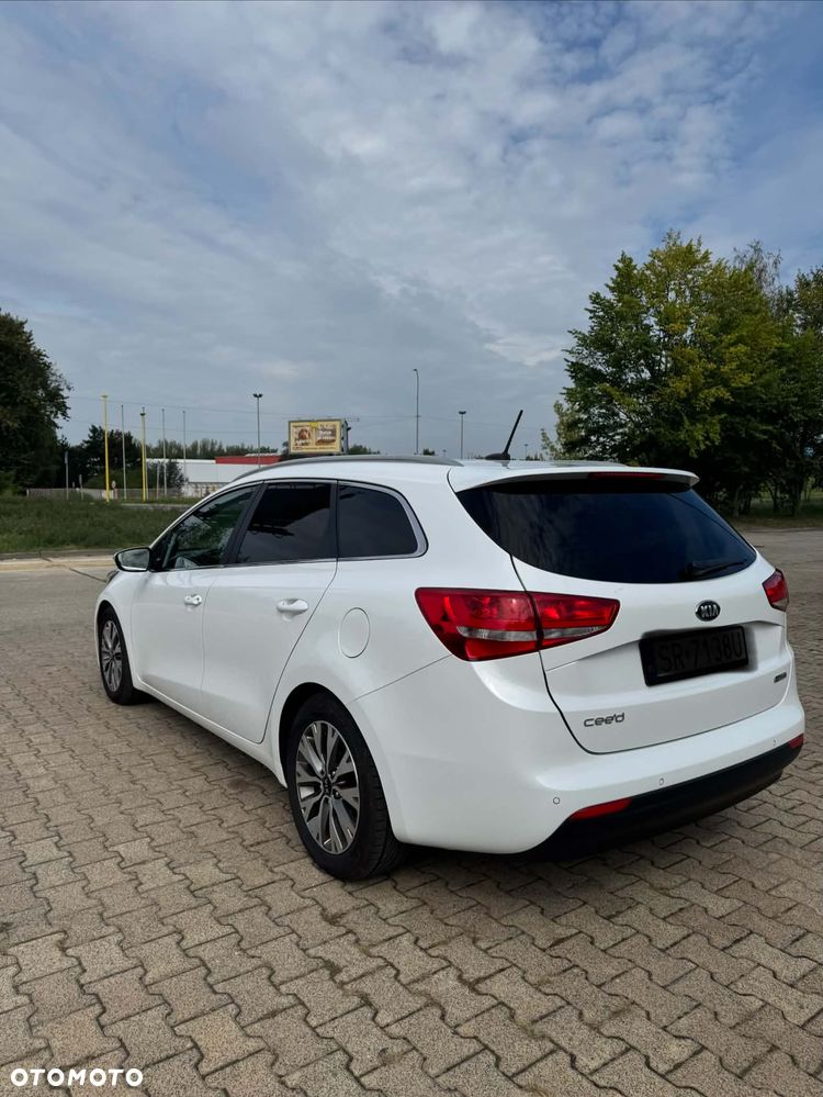 Kia Ceed 1.6 CRDi L DCT - 4
