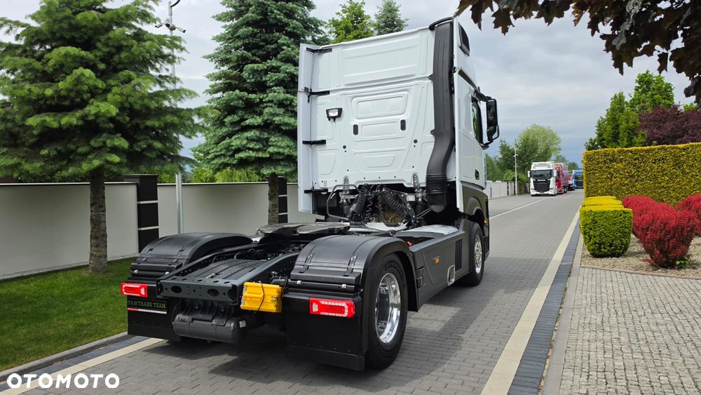 Mercedes-Benz ///ACTROS///MP5///1845/// 2021///PEŁNY ADR///GIGA SPACE CAB///SALONKA///XENON///ZABUDOWY MIĘDZYOSIOWE///KLIMATYZACJA POSTOJOWA///LEDY///VIRTUAL  COCPIT///STAN BARDZO DOBRY - 4
