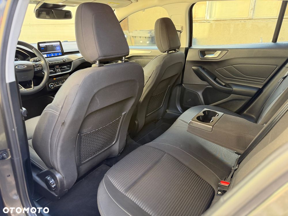 Ford Focus Turnier 1.5 EcoBlue Start-Stopp-System TITANIUM - 27
