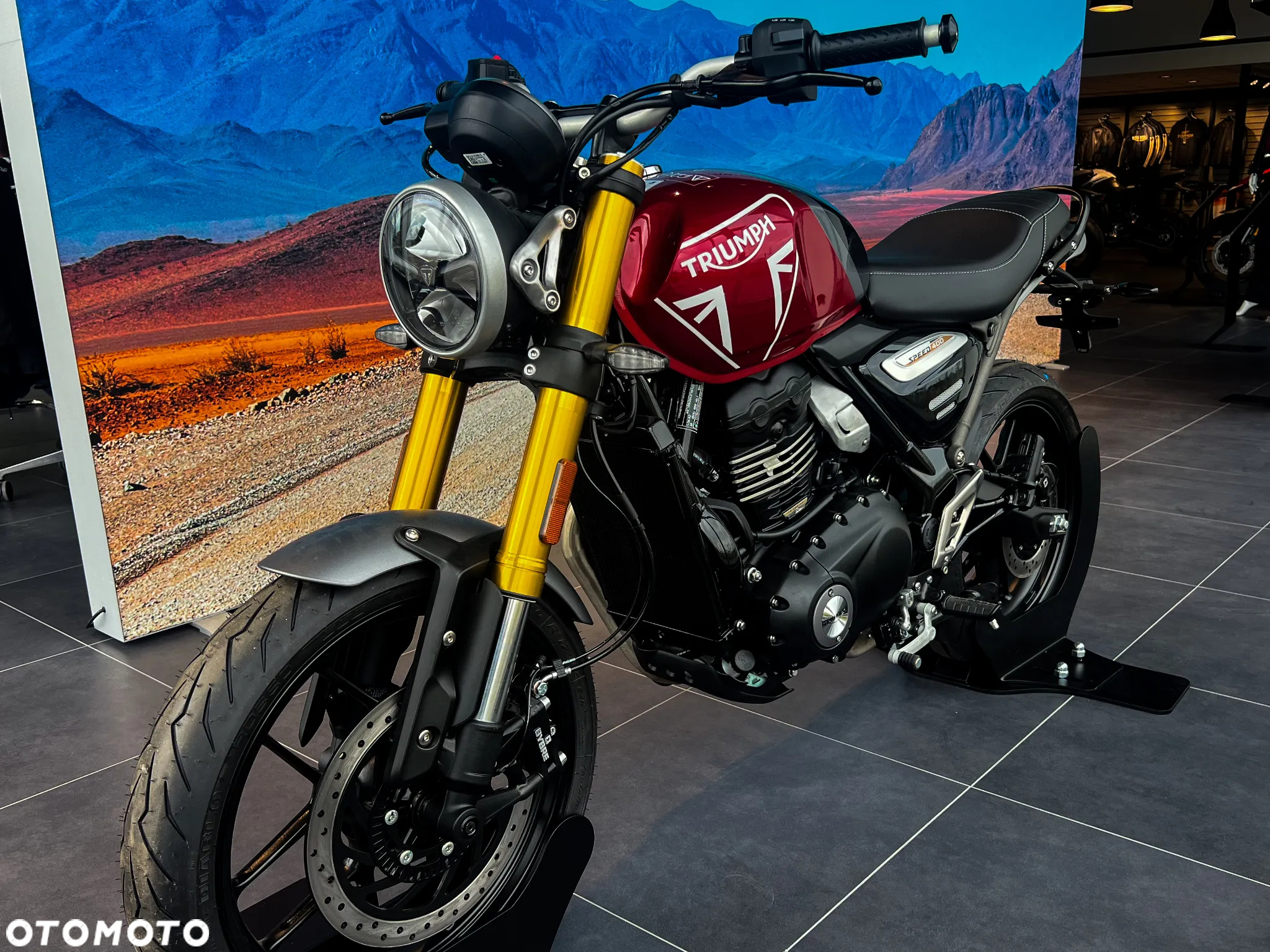 Triumph Inny - 2