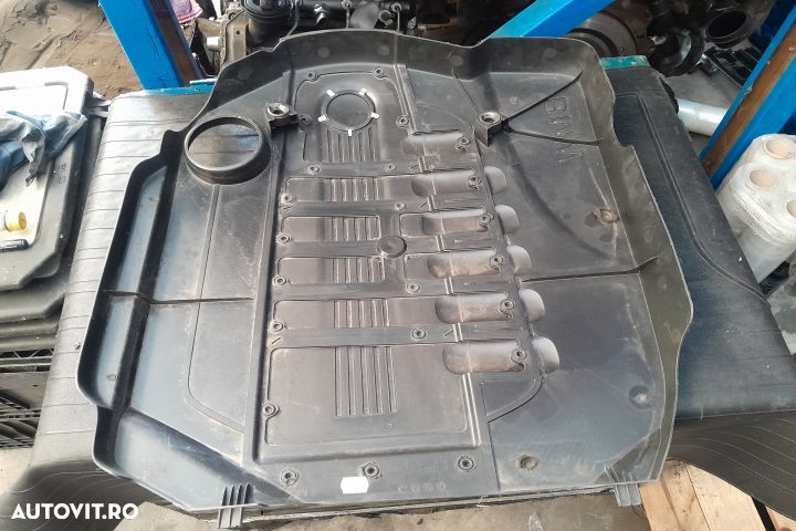 Capac motor 11147800064 11147800064 BMW Seria 3 E91 [facelift] [2008 - 2