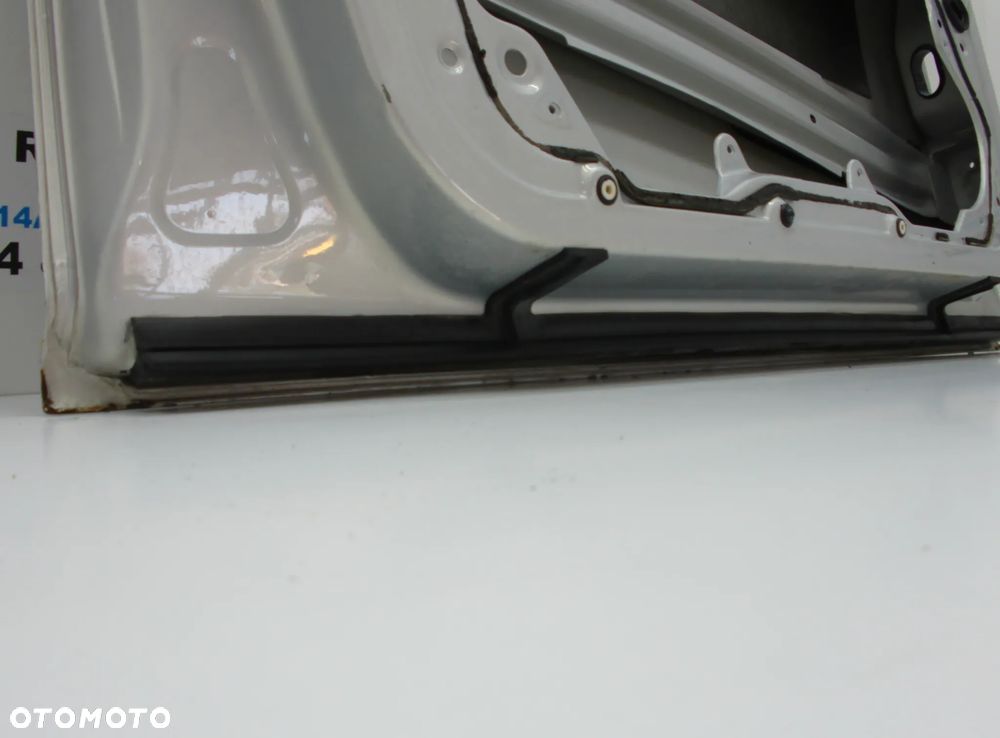 VW Golf 4 IV Drzwi prawe lewe przód LB7Z - 11