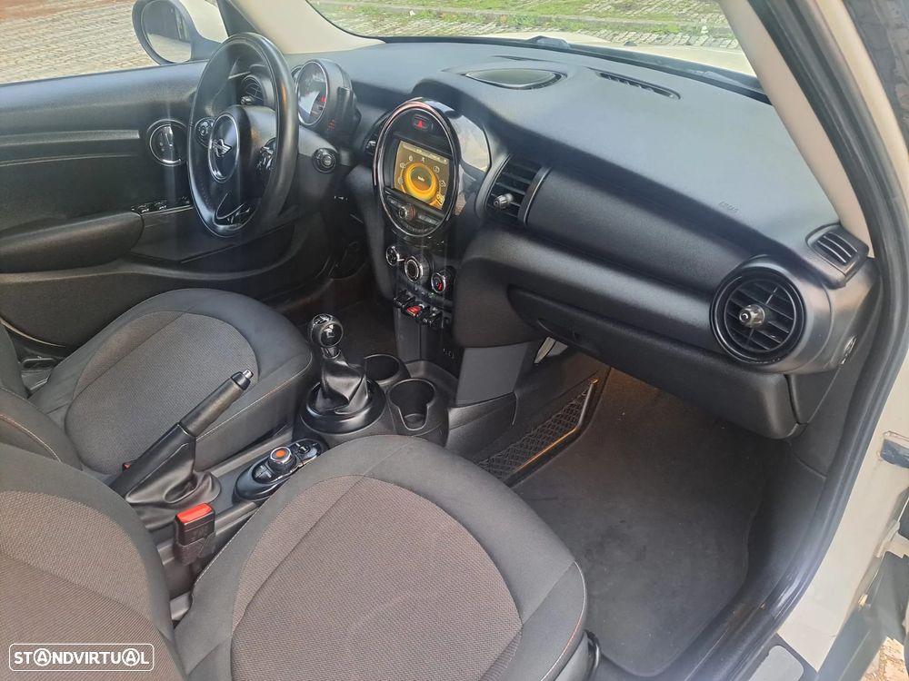 MINI 5 Portas One D - 5