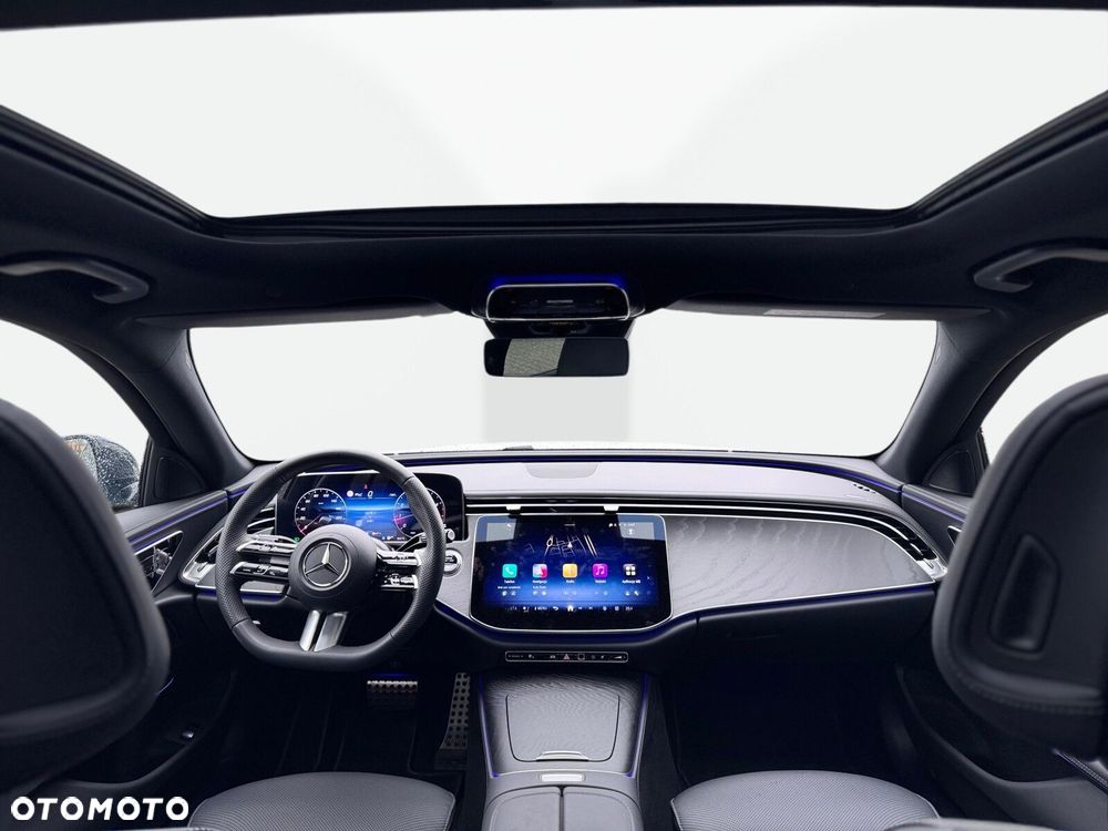 Mercedes-Benz Klasa E 200 mHEV 4-Matic AMG 9G-Tronic - 14