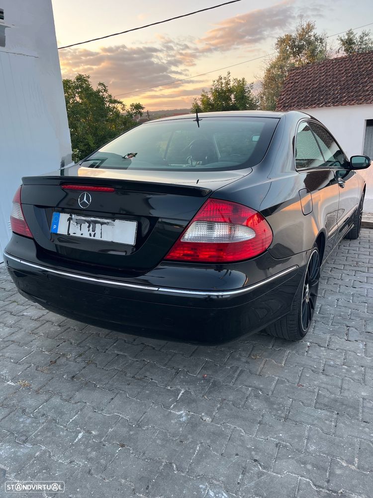 Mercedes-Benz CLK 220 CDi Elegance Aut. - 14