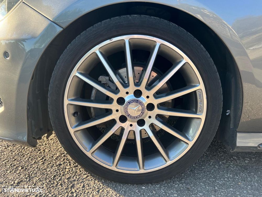 Mercedes-Benz A 180 CDI BE AMG Line - 12