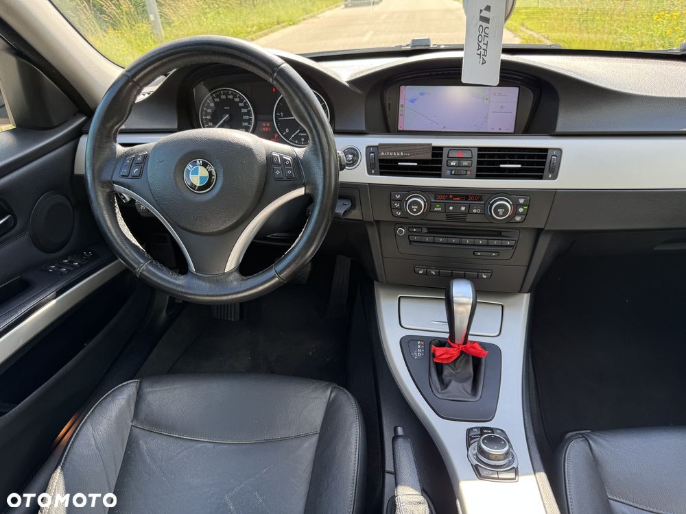 BMW Seria 3 320d DPF - 12