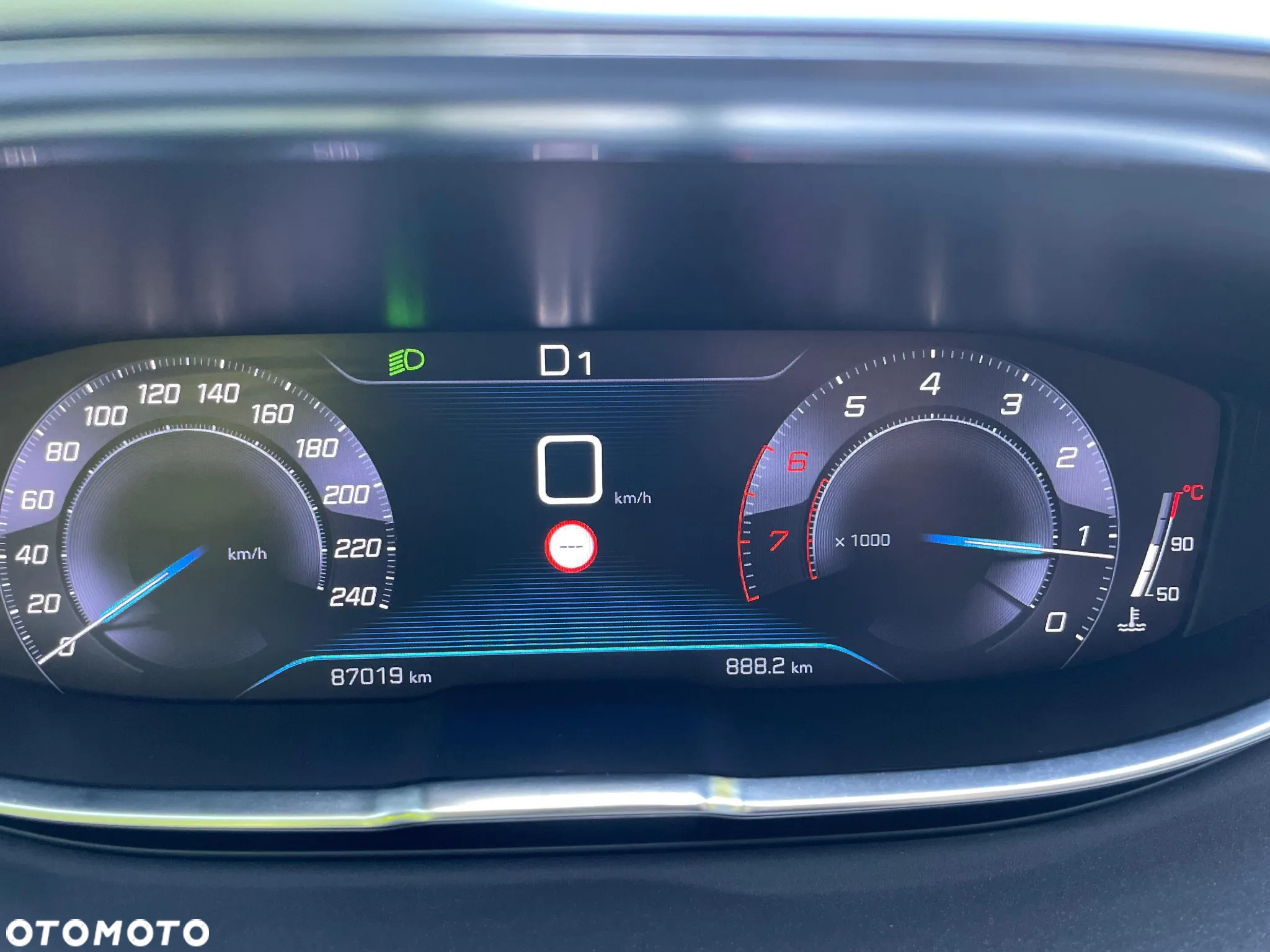Peugeot 5008 1.6 PureTech Allure S&S EAT8 - 27